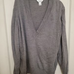 2X 100% wool sweater